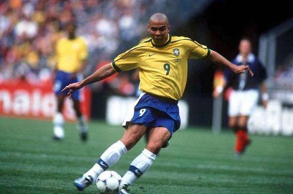 进入下半场 进入下半场