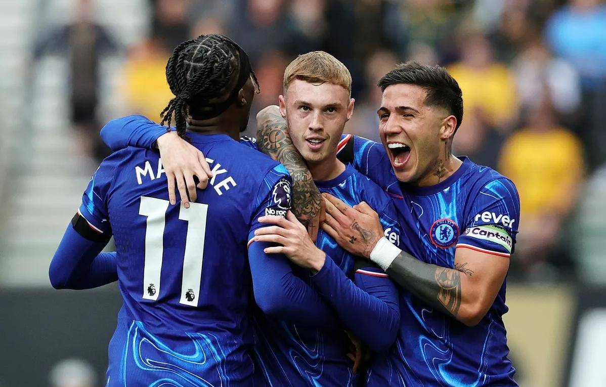 而皇马则稳 而皇马则稳