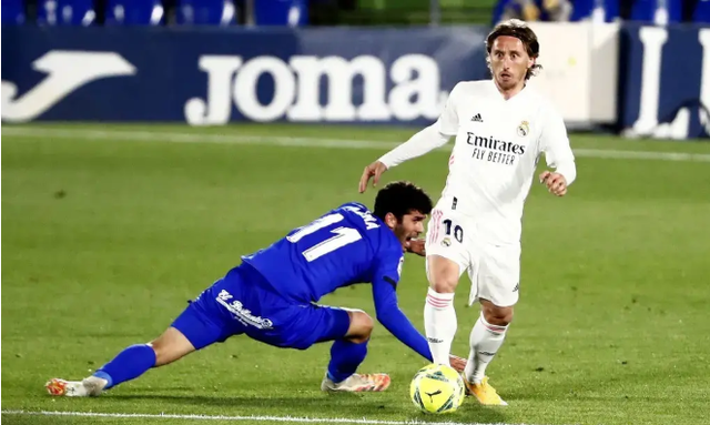 与伦比的助 与伦比的助