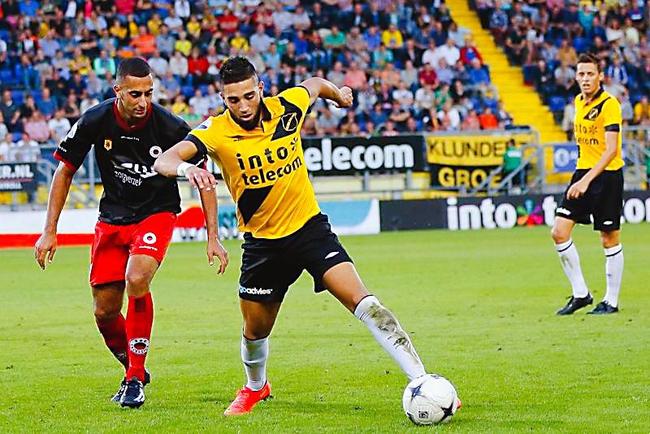 这位年轻中 这位年轻中