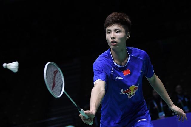 年轻用户偏 年轻用户偏